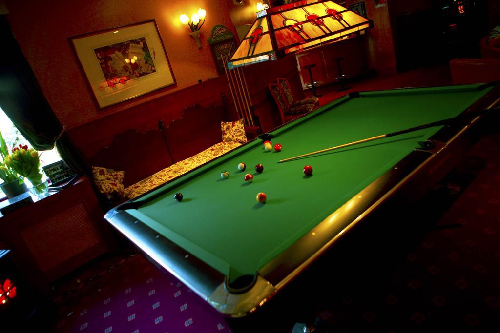 Hotel Restaurant & Casino De Nachtegaal Lisse Exteriér fotografie