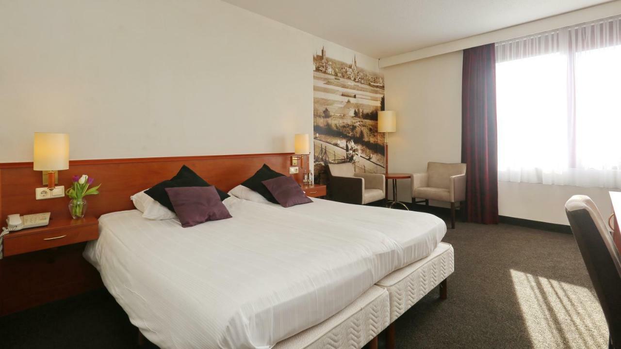 Hotel Restaurant & Casino De Nachtegaal Lisse Exteriér fotografie